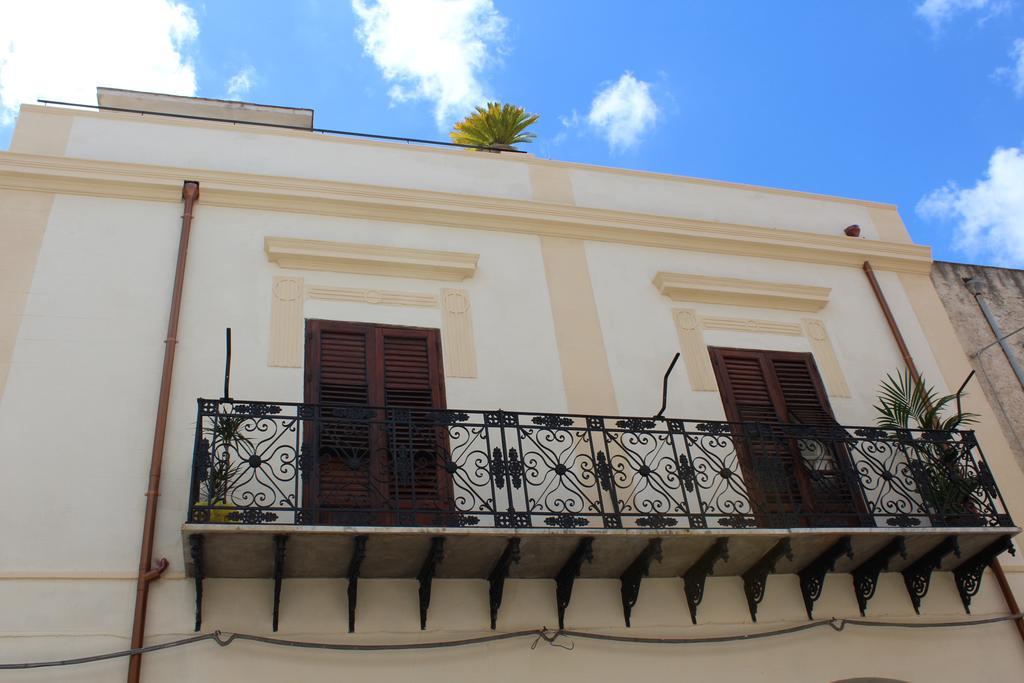 卡斯泰拉马莱Terrazza In Palazzo Taormina别墅 外观 照片